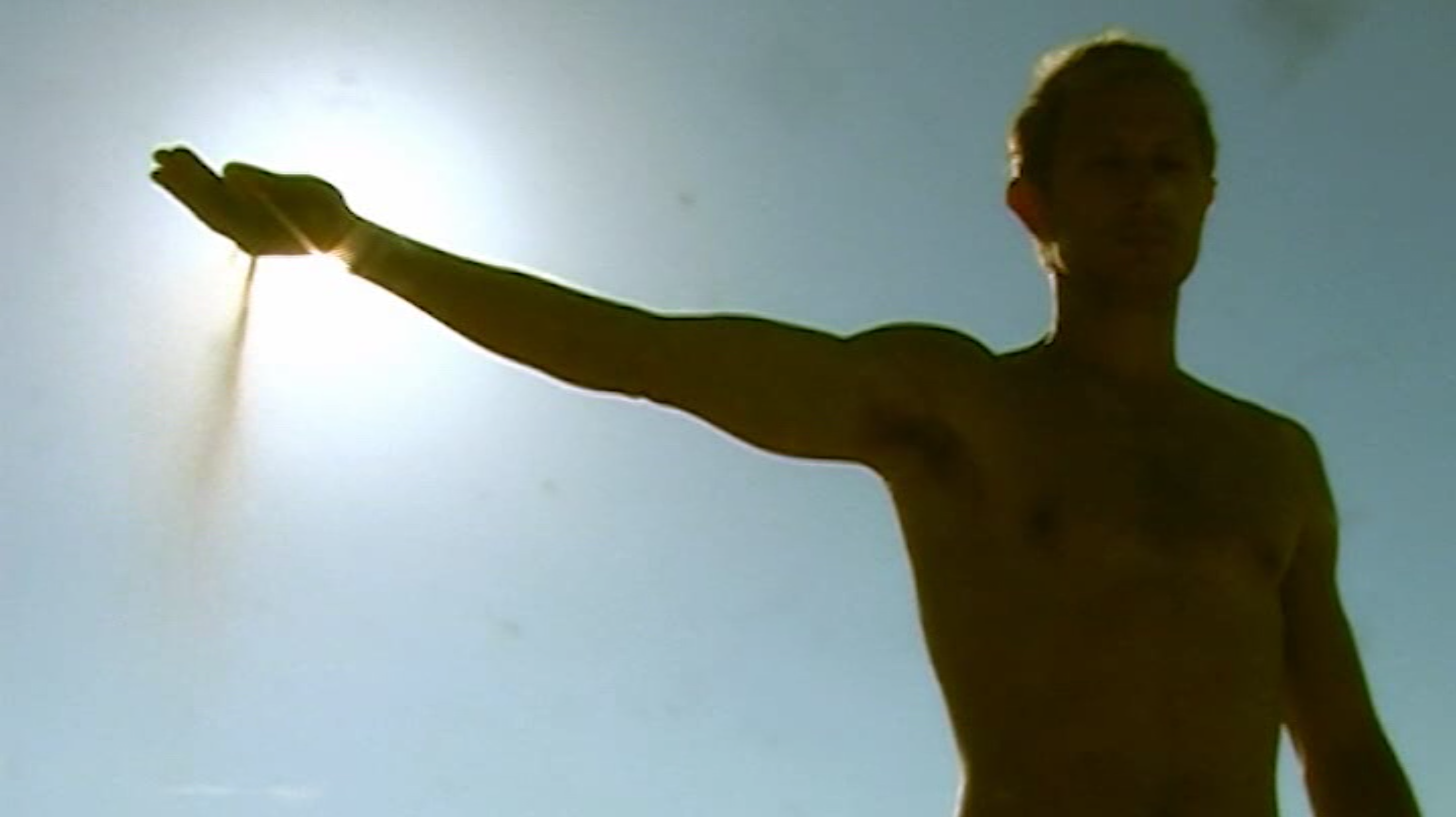 SANDGLASS, extrait de la vidéo de Mélanie Bellue-Schumacher, taille variable, 2015